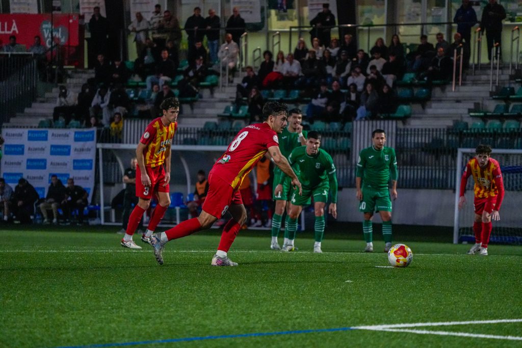 La imatge actual no té text alternatiu. El nom del fitxer és: Javi-Garcia-en-laccio-del-penal-i-lunic-gol-dels-tonencs.jpg